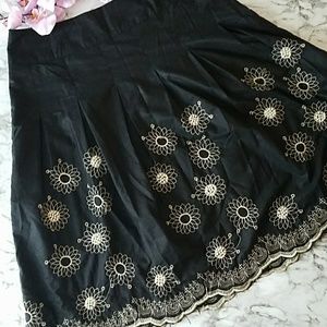 Young Essence Beautiful Skirt